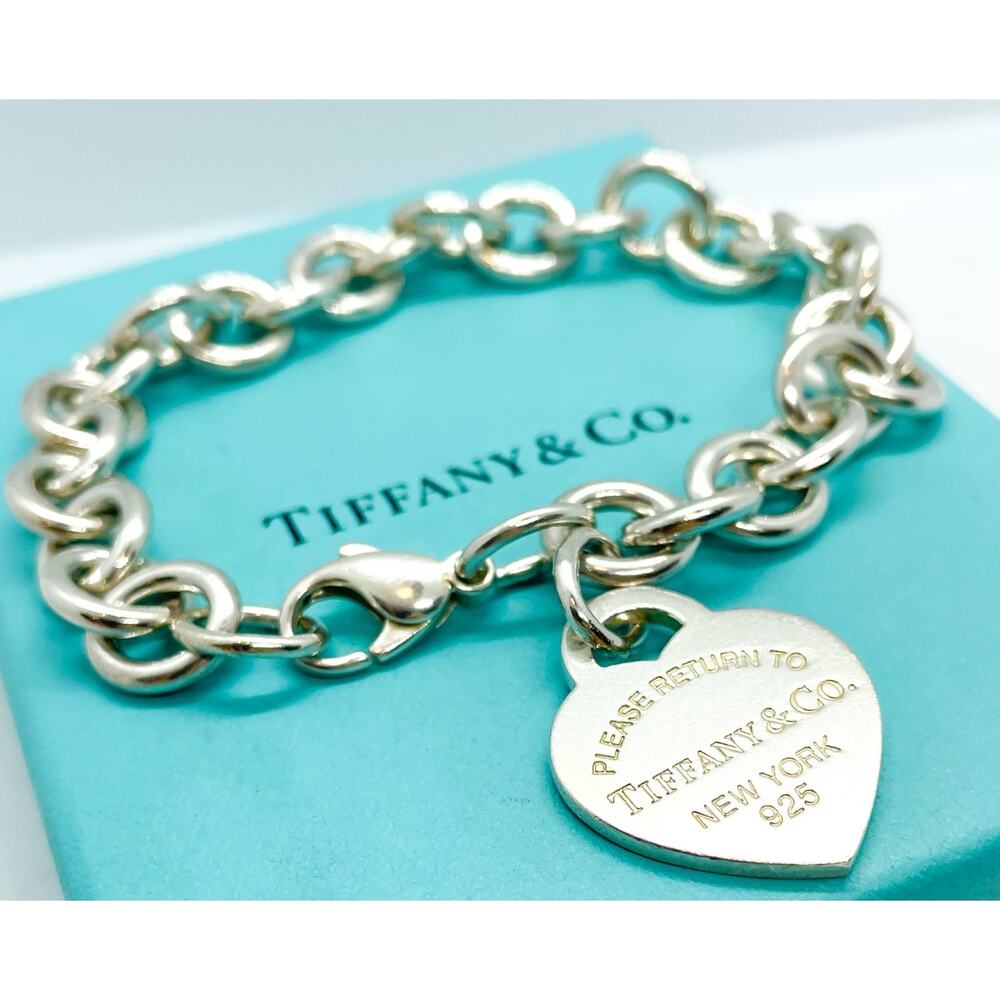 Tiffany & Co. Return to Tiffany Heart Charm Bracelet Sterling Silver 8" w/ Box - Picture 6 of 9